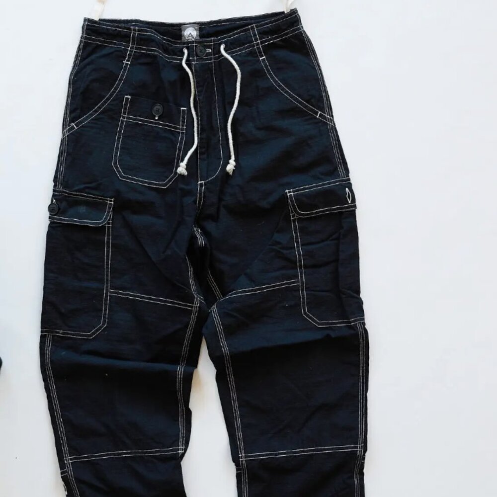 18 east - PLAZA TECH CARGO PANT - Black 100% Cotton - nwt